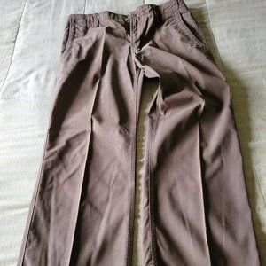 Gap Khakis Men's Loose Boot Fit Corduroy Pants - 34 x 30, NEW WITHOUT TAGS!
